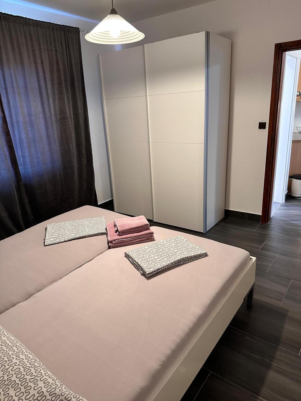 Apartman Nikola Salatić エクステリア 写真